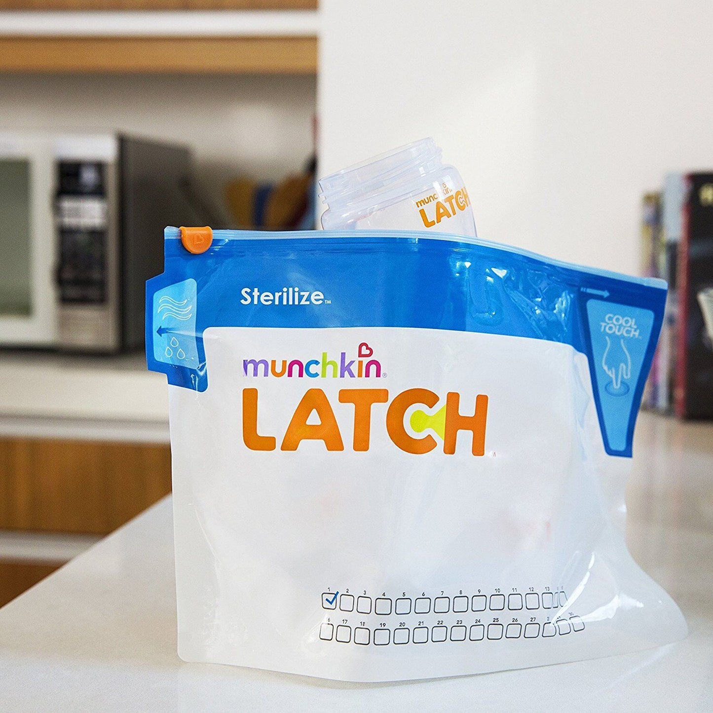 Munchkin Cool Touch Microwave Steriliser Bags, Baby Bottle Teat & Dummy Steriliser, 6 Reusable Cold Water Sterilising Unit Alternative, Baby Essentials, Newborn Essential Mini Travel