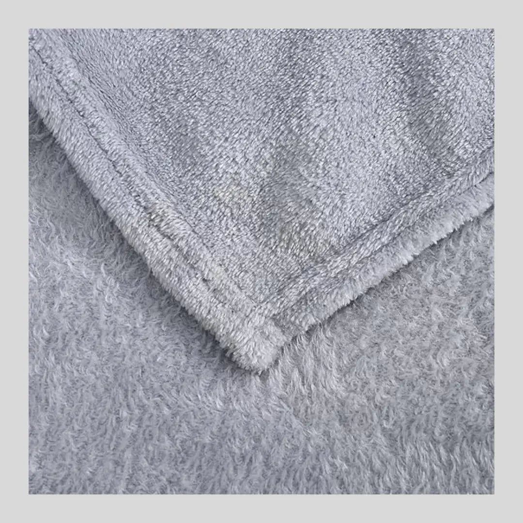 Fleece Blanket Sofa Throw Versatile Warm Fluffy Soft Blankets 140x100cm in Grey Deal For Any Occasion