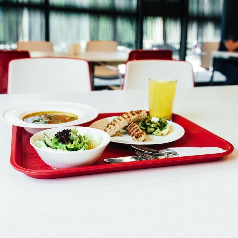 Plastic Fast Food Trays 12'' X 16'' Serving Cafeteria Platter Restaurant Party 4Pc
