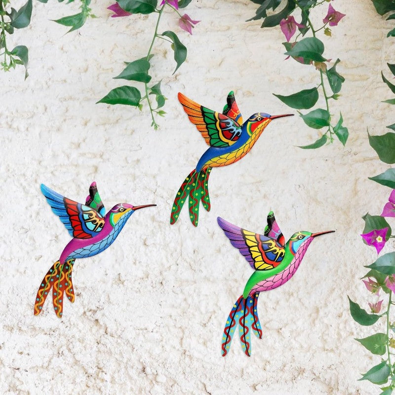 4Pcs Garden Wall Art Metal Hummingbird Outdoor Fence Hanging Yard Decorations